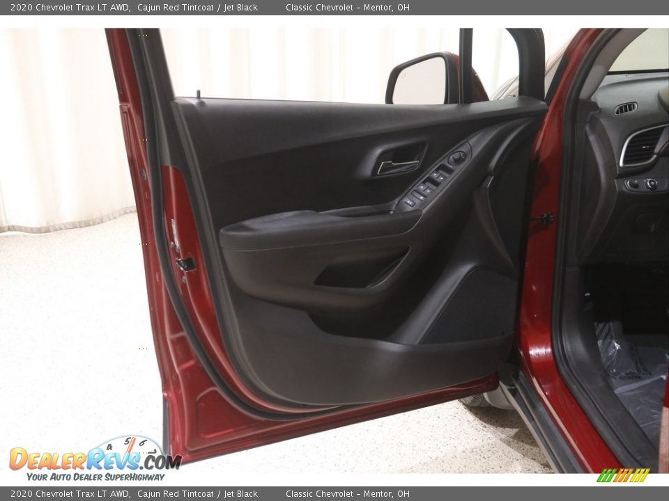 2020 Chevrolet Trax LT AWD Cajun Red Tintcoat / Jet Black Photo #4
