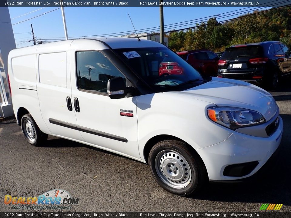 Front 3/4 View of 2022 Ram ProMaster City Tradesman Cargo Van Photo #8