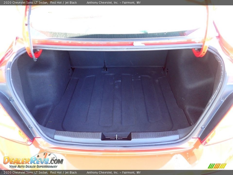 2020 Chevrolet Sonic LT Sedan Red Hot / Jet Black Photo #5