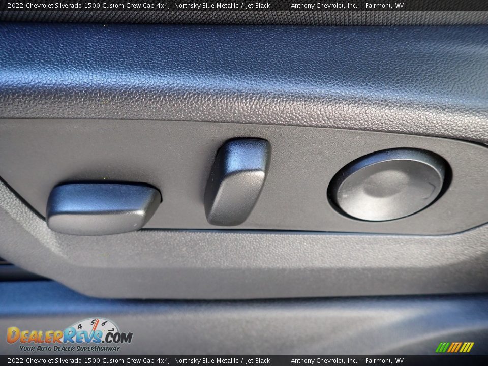 2022 Chevrolet Silverado 1500 Custom Crew Cab 4x4 Northsky Blue Metallic / Jet Black Photo #16