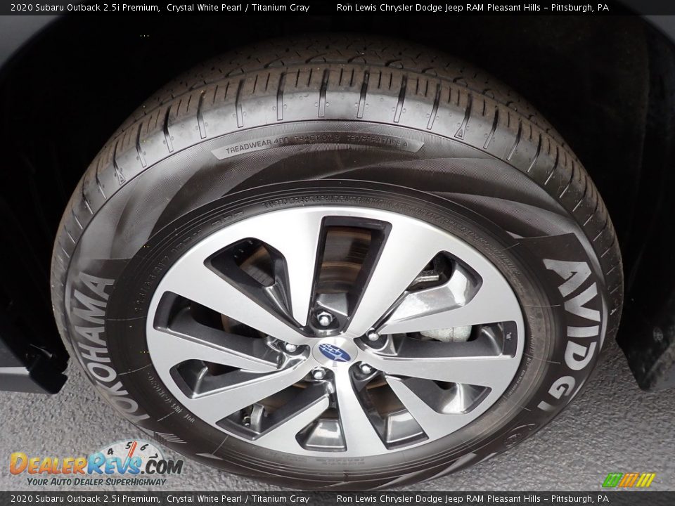 2020 Subaru Outback 2.5i Premium Crystal White Pearl / Titanium Gray Photo #10