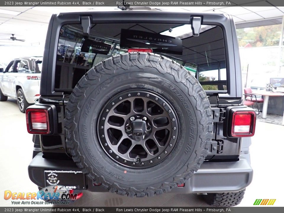 2023 Jeep Wrangler Unlimited Rubicon 4x4 Black / Black Photo #4