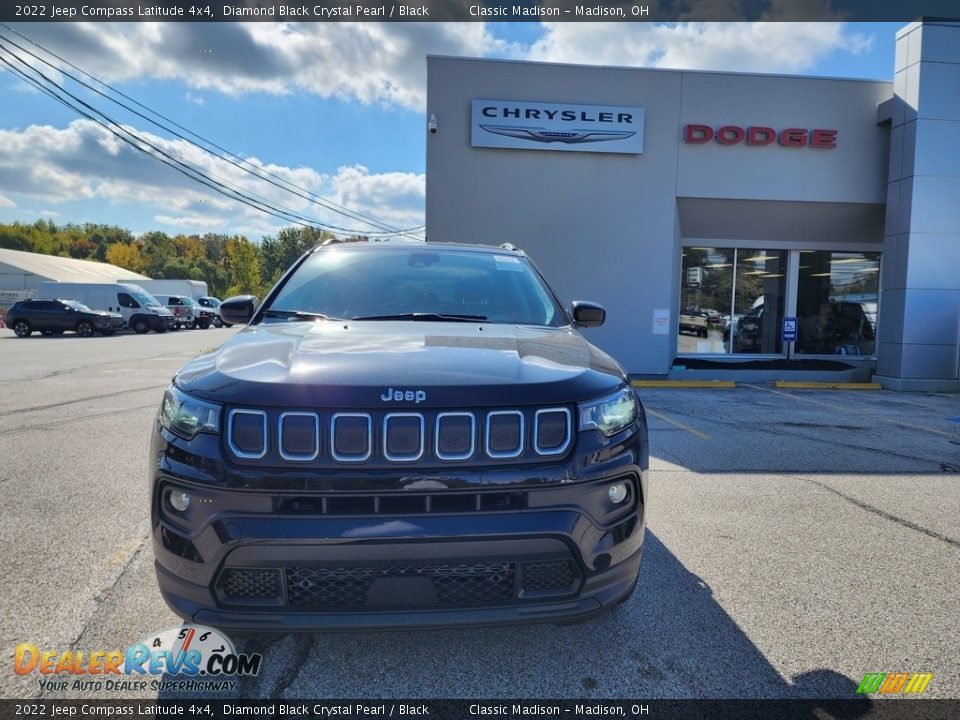 2022 Jeep Compass Latitude 4x4 Diamond Black Crystal Pearl / Black Photo #7