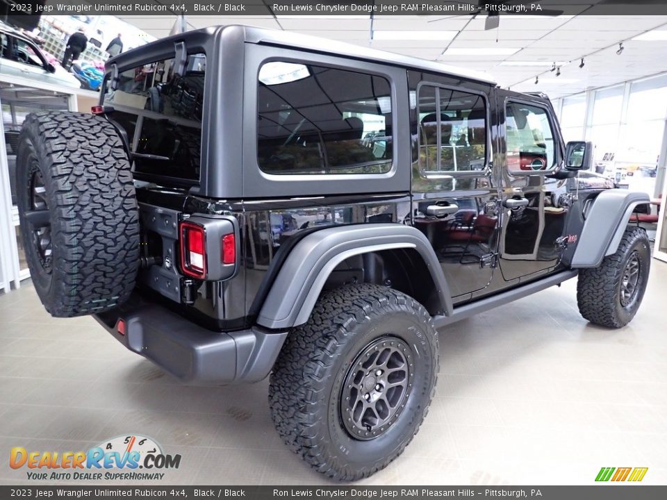 2023 Jeep Wrangler Unlimited Rubicon 4x4 Black / Black Photo #6