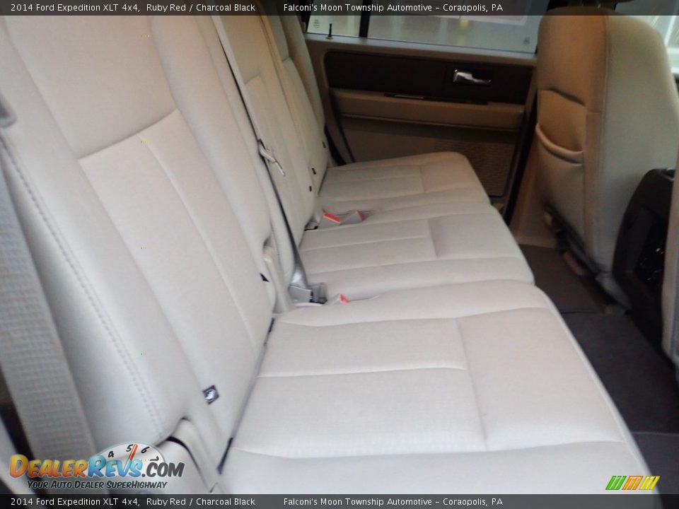 Rear Seat of 2014 Ford Expedition XLT 4x4 Photo #16