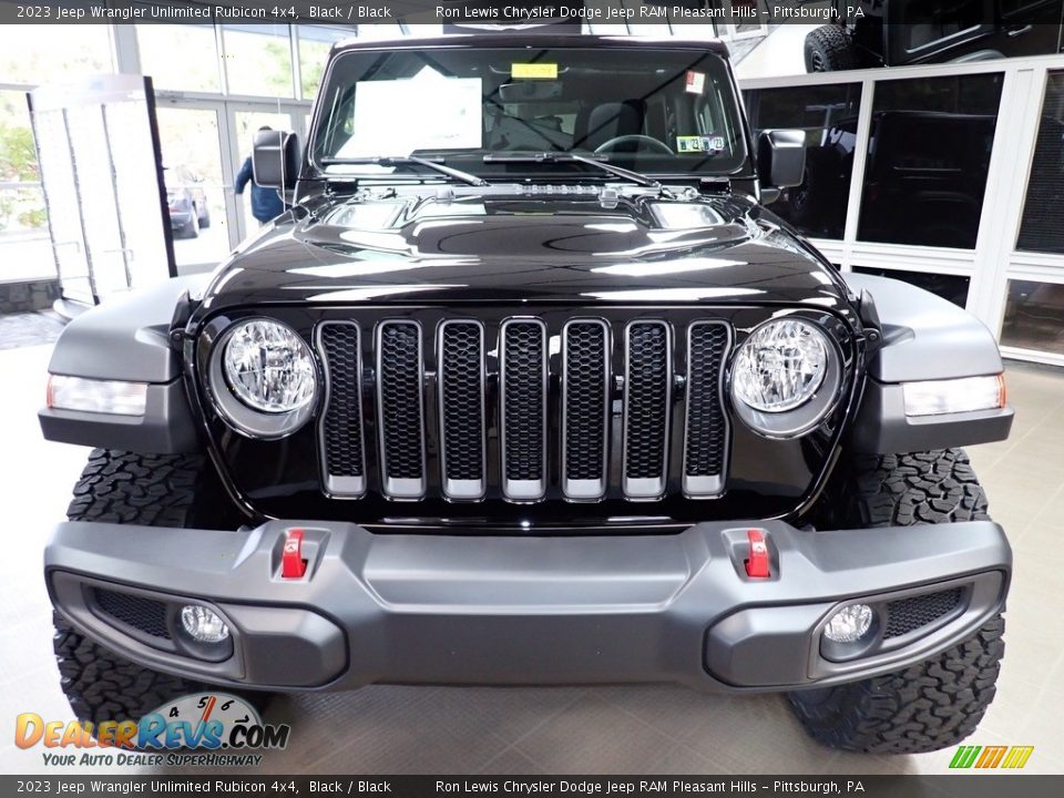 2023 Jeep Wrangler Unlimited Rubicon 4x4 Black / Black Photo #9