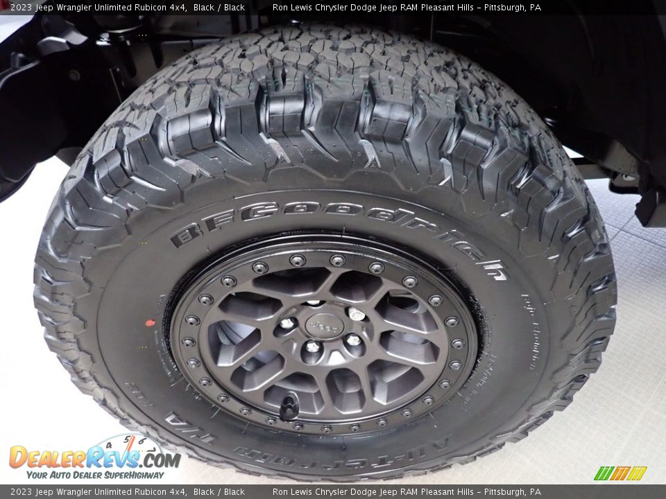 2023 Jeep Wrangler Unlimited Rubicon 4x4 Wheel Photo #10