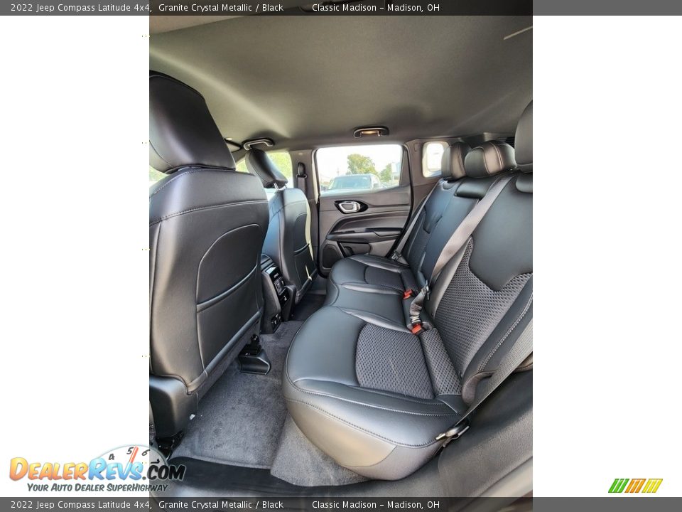 2022 Jeep Compass Latitude 4x4 Granite Crystal Metallic / Black Photo #3