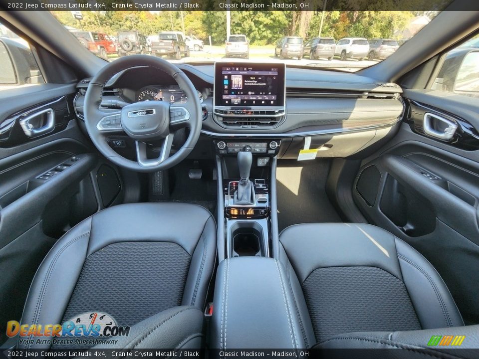 2022 Jeep Compass Latitude 4x4 Granite Crystal Metallic / Black Photo #4