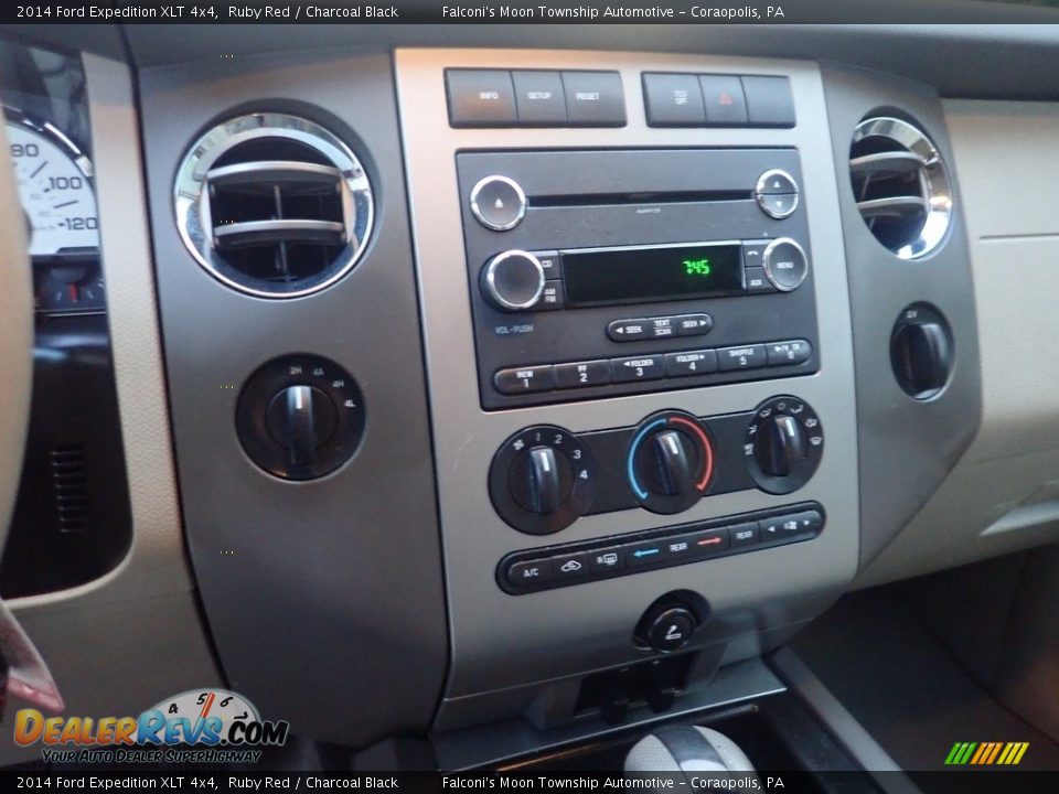 Controls of 2014 Ford Expedition XLT 4x4 Photo #27