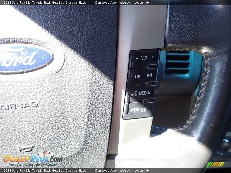 2011 Ford Flex SE Tuxedo Black Metallic / Charcoal Black Photo #8