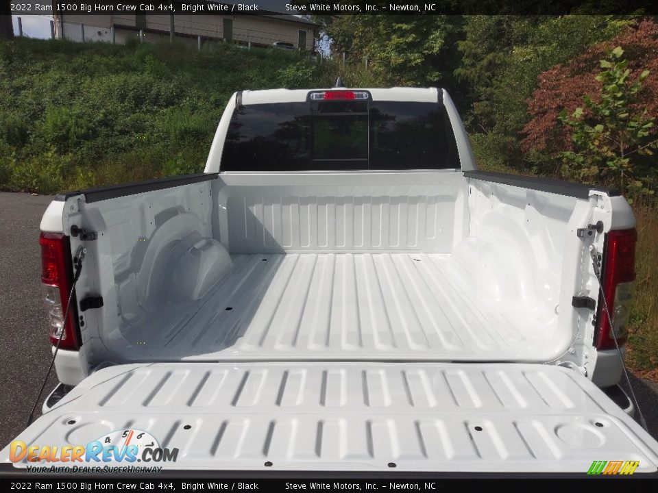 2022 Ram 1500 Big Horn Crew Cab 4x4 Bright White / Black Photo #8