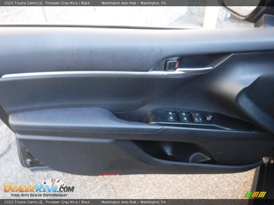 2020 Toyota Camry LE Predawn Gray Mica / Black Photo #19