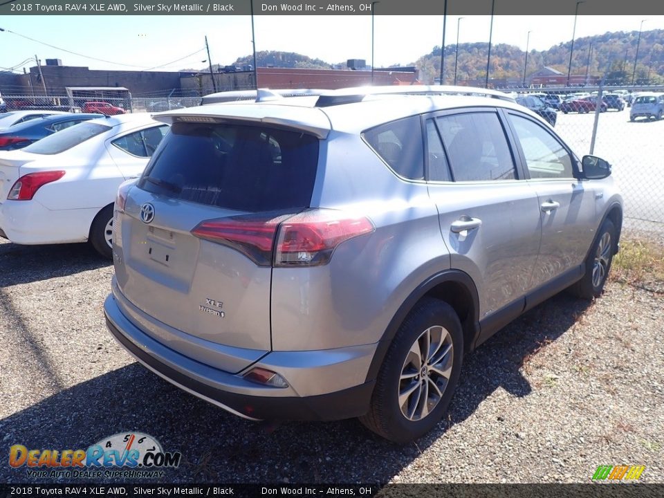 2018 Toyota RAV4 XLE AWD Silver Sky Metallic / Black Photo #10