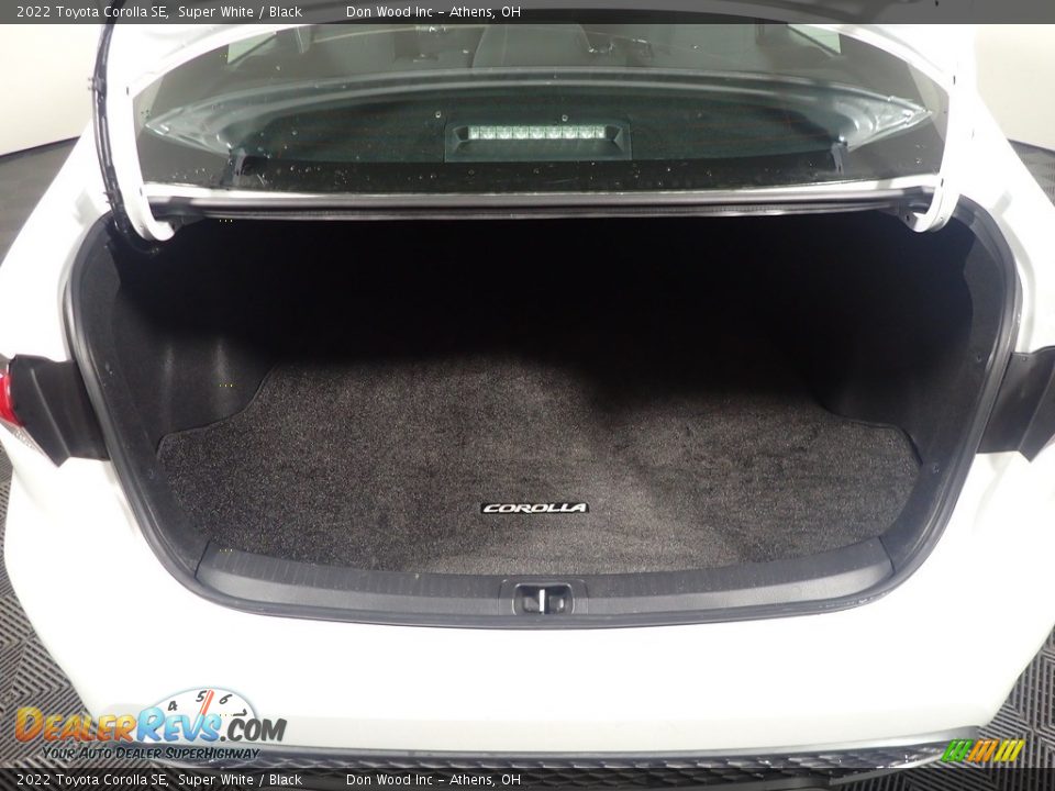 2022 Toyota Corolla SE Super White / Black Photo #14