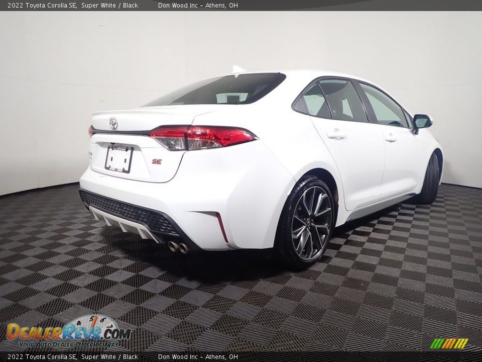 2022 Toyota Corolla SE Super White / Black Photo #15