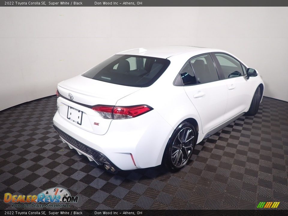 2022 Toyota Corolla SE Super White / Black Photo #16
