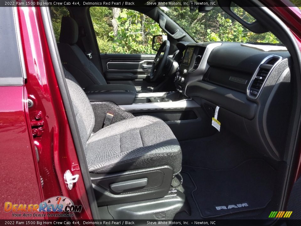 2022 Ram 1500 Big Horn Crew Cab 4x4 Delmonico Red Pearl / Black Photo #17
