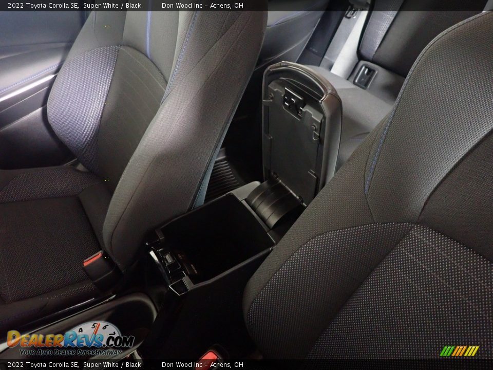 2022 Toyota Corolla SE Super White / Black Photo #30