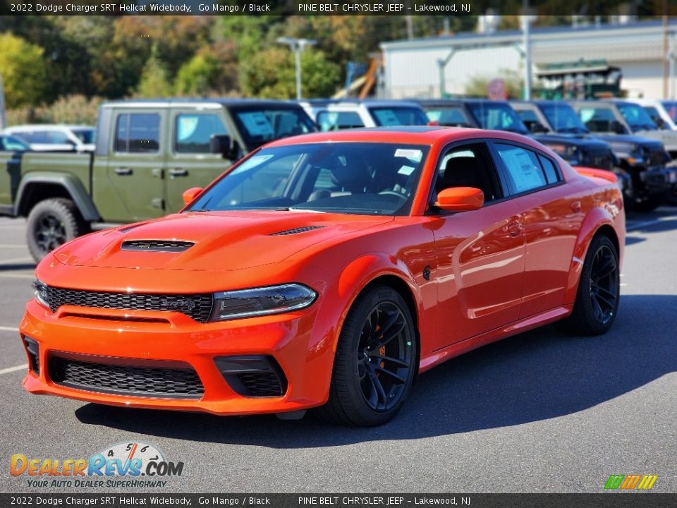 Front 3/4 View of 2022 Dodge Charger SRT Hellcat Widebody Photo #1