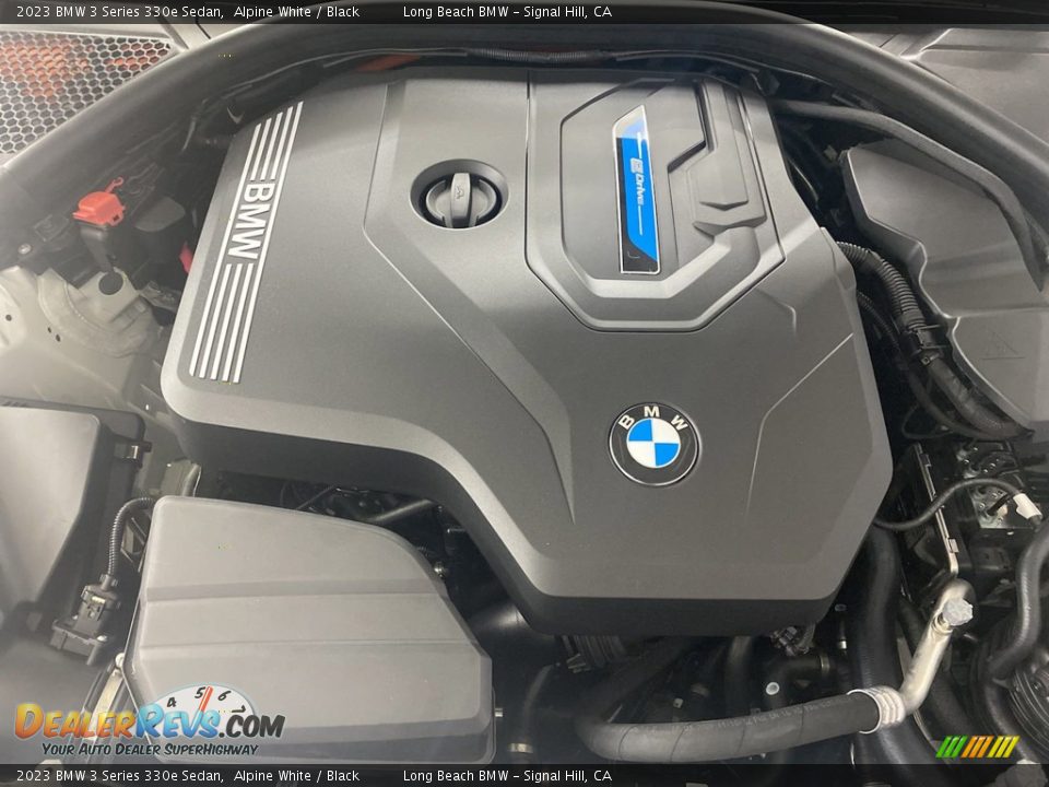 2023 BMW 3 Series 330e Sedan 2.0 Liter DI TwinPower Turbocharged DOHC 16-Valve VVT 4 Cylinder Gasoline/Electric Hybrid Engine Photo #8