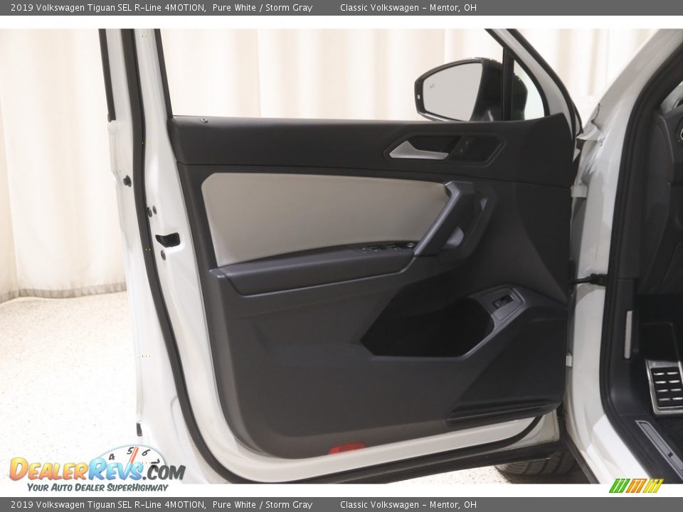 2019 Volkswagen Tiguan SEL R-Line 4MOTION Pure White / Storm Gray Photo #4