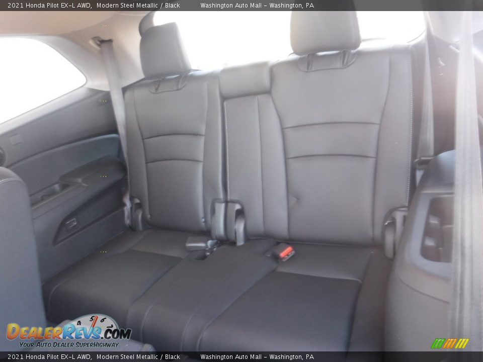 2021 Honda Pilot EX-L AWD Modern Steel Metallic / Black Photo #32