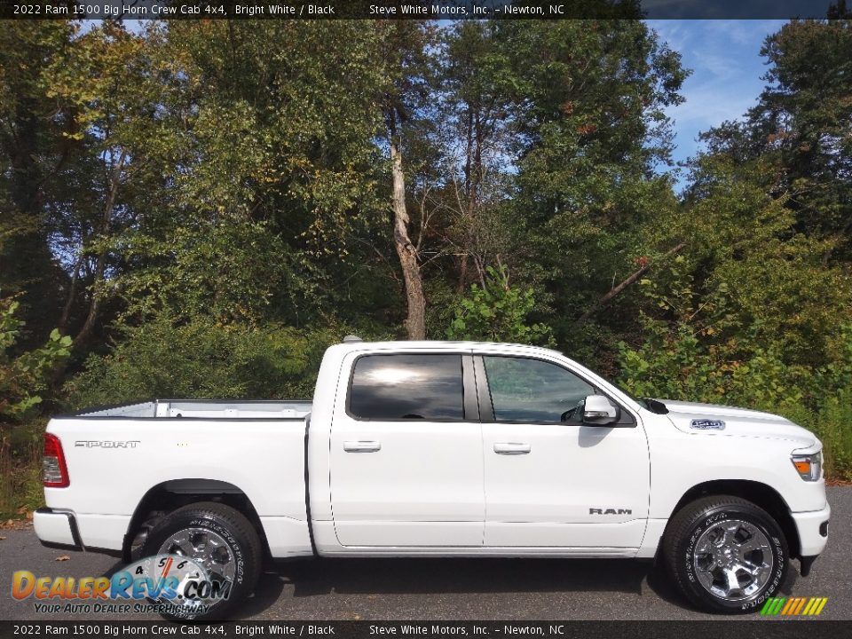 2022 Ram 1500 Big Horn Crew Cab 4x4 Bright White / Black Photo #5