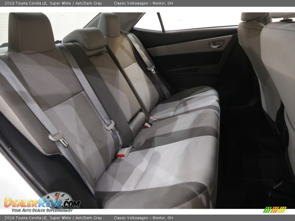 2019 Toyota Corolla LE Super White / Ash/Dark Gray Photo #15