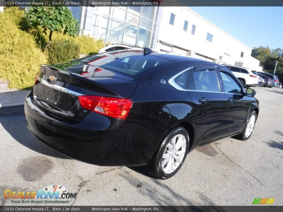 2019 Chevrolet Impala LT Black / Jet Black Photo #17