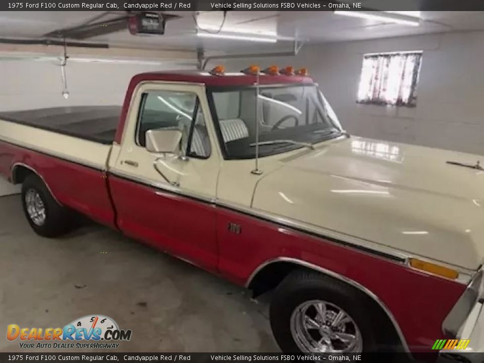 Front 3/4 View of 1975 Ford F100 Custom Regular Cab Photo #1