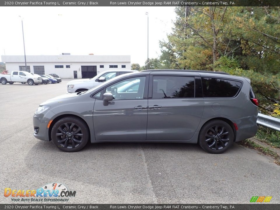 2020 Chrysler Pacifica Touring L Ceramic Grey / Black Photo #4