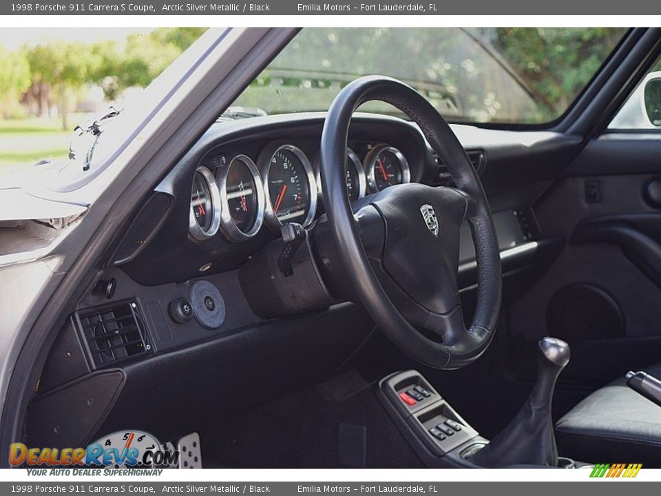 Front Seat of 1998 Porsche 911 Carrera S Coupe Photo #31