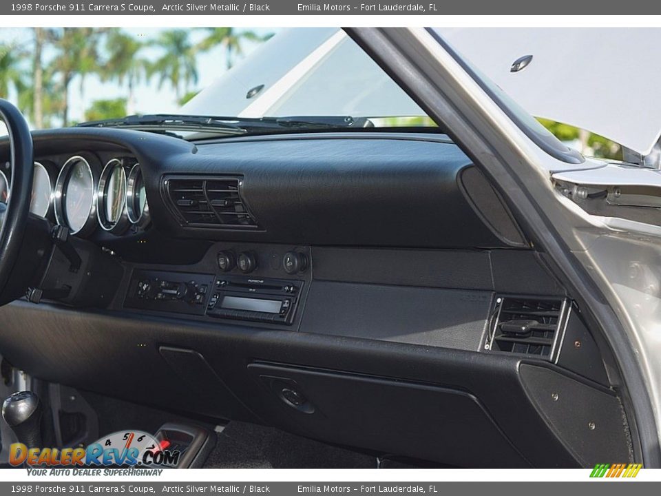 1998 Porsche 911 Carrera S Coupe Arctic Silver Metallic / Black Photo #32