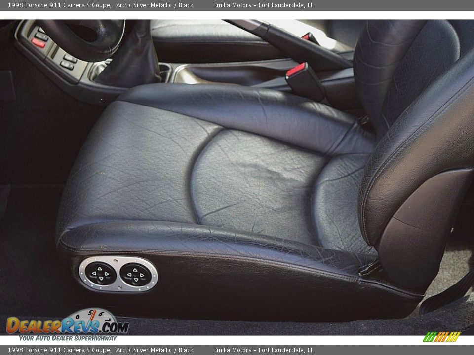 Front Seat of 1998 Porsche 911 Carrera S Coupe Photo #36