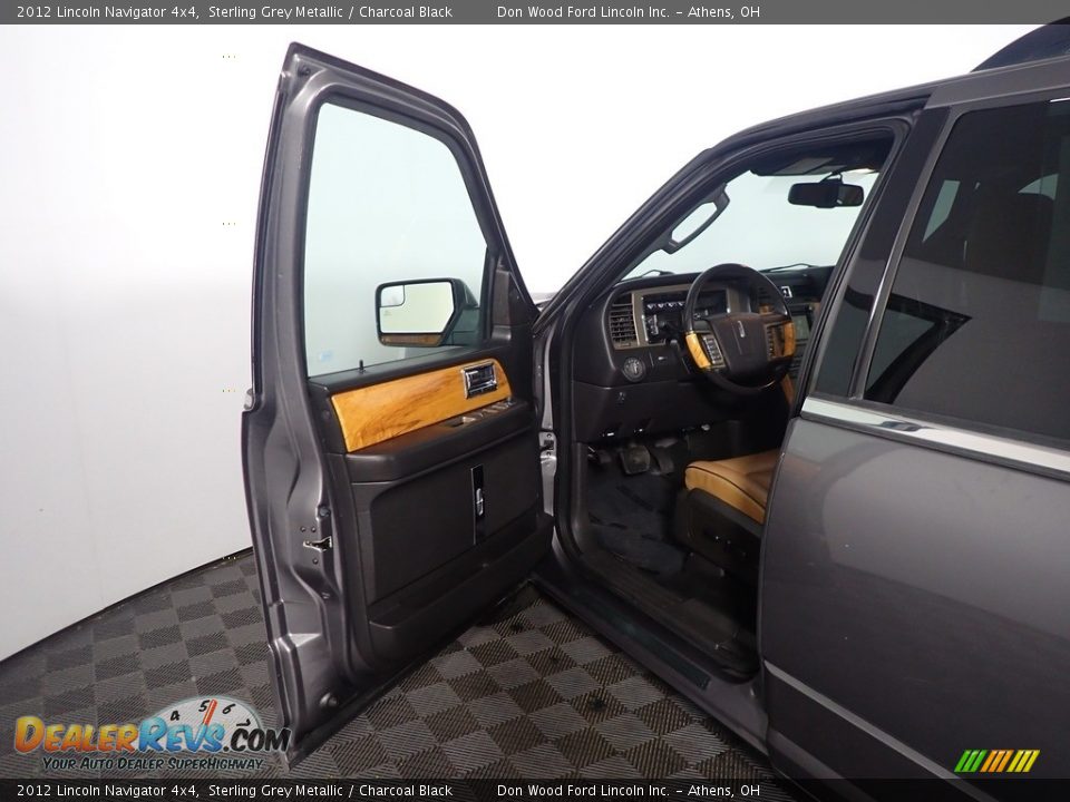 2012 Lincoln Navigator 4x4 Sterling Grey Metallic / Charcoal Black Photo #17