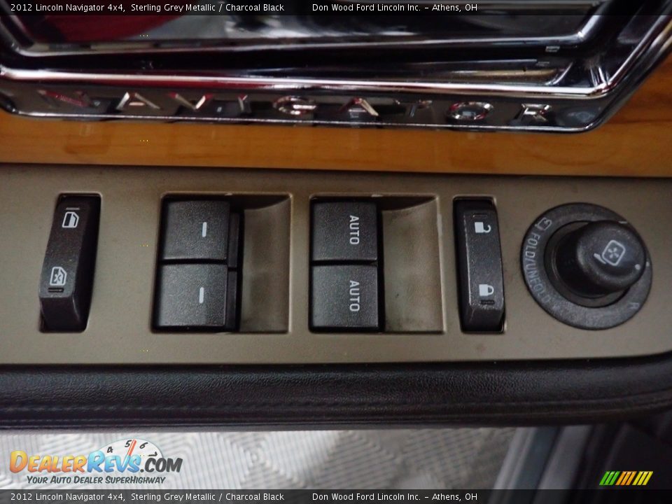 2012 Lincoln Navigator 4x4 Sterling Grey Metallic / Charcoal Black Photo #18