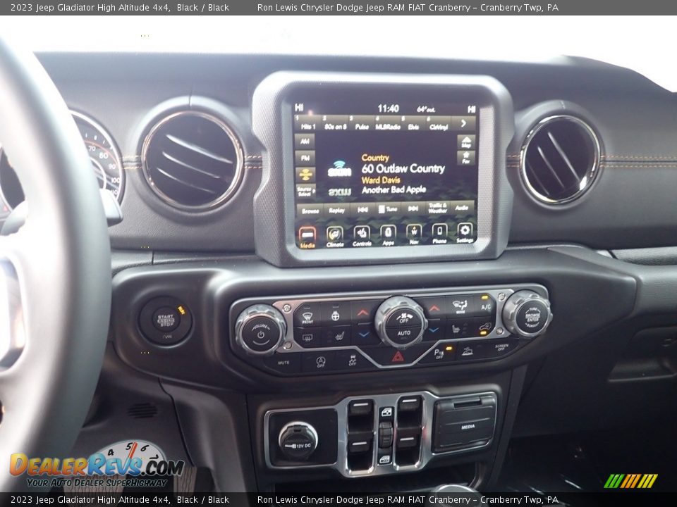 Controls of 2023 Jeep Gladiator High Altitude 4x4 Photo #17