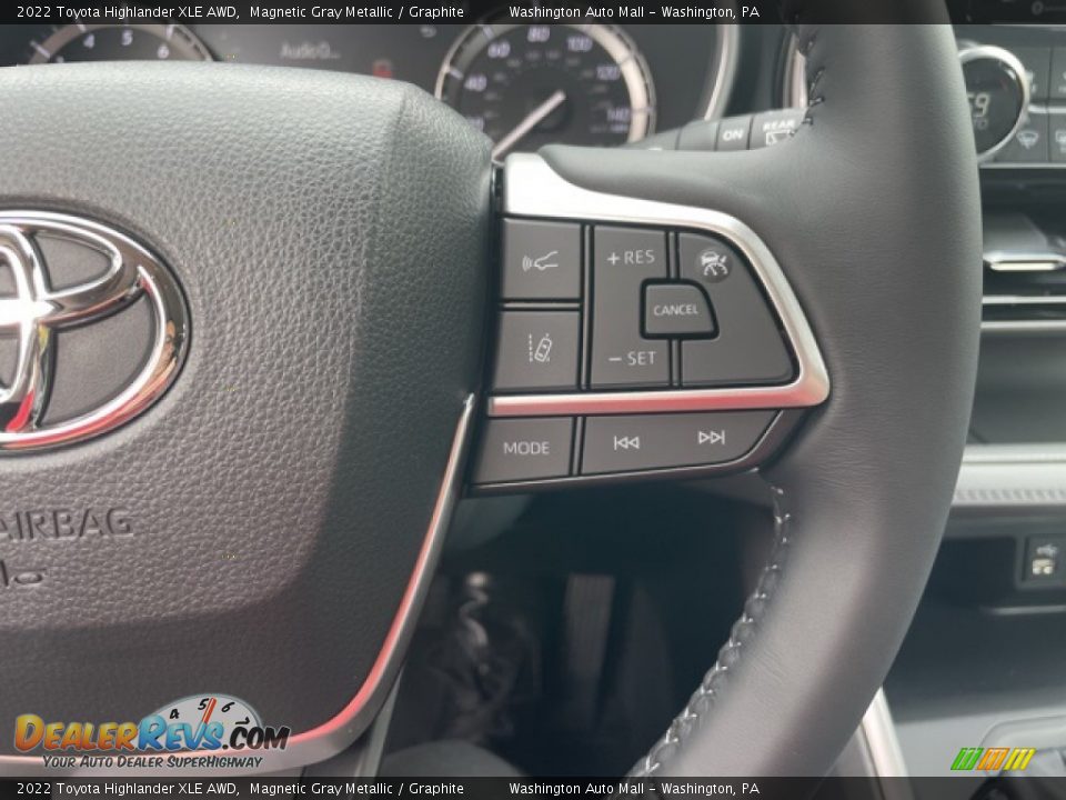 2022 Toyota Highlander XLE AWD Steering Wheel Photo #22