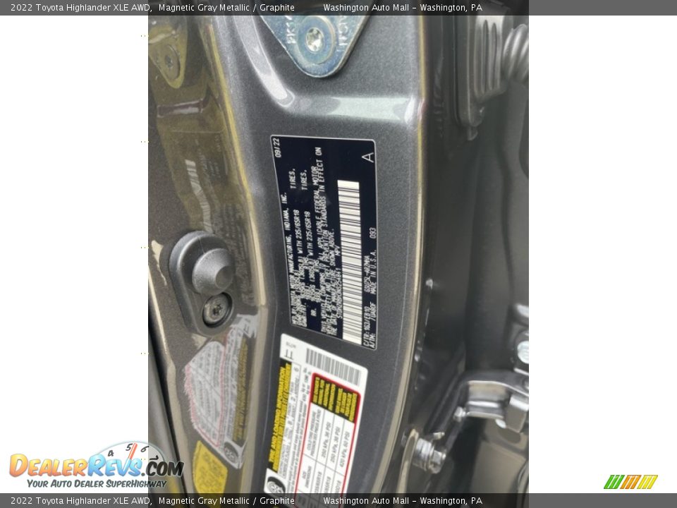 2022 Toyota Highlander XLE AWD Magnetic Gray Metallic / Graphite Photo #31