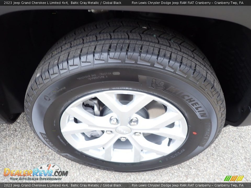 2023 Jeep Grand Cherokee L Limited 4x4 Baltic Gray Metallic / Global Black Photo #9
