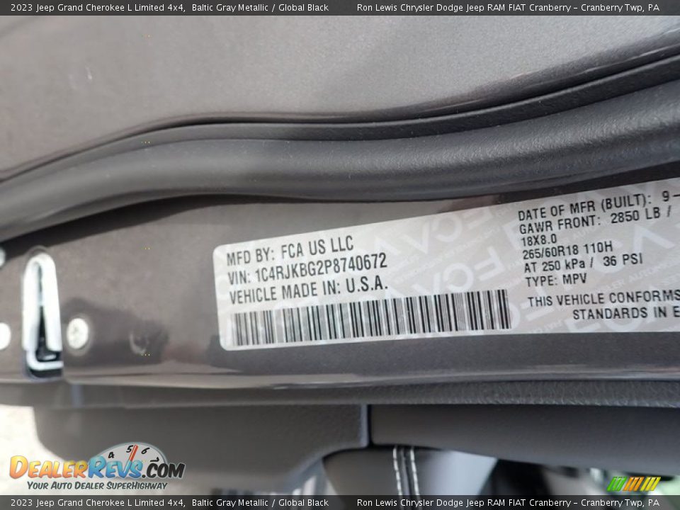 2023 Jeep Grand Cherokee L Limited 4x4 Baltic Gray Metallic / Global Black Photo #20