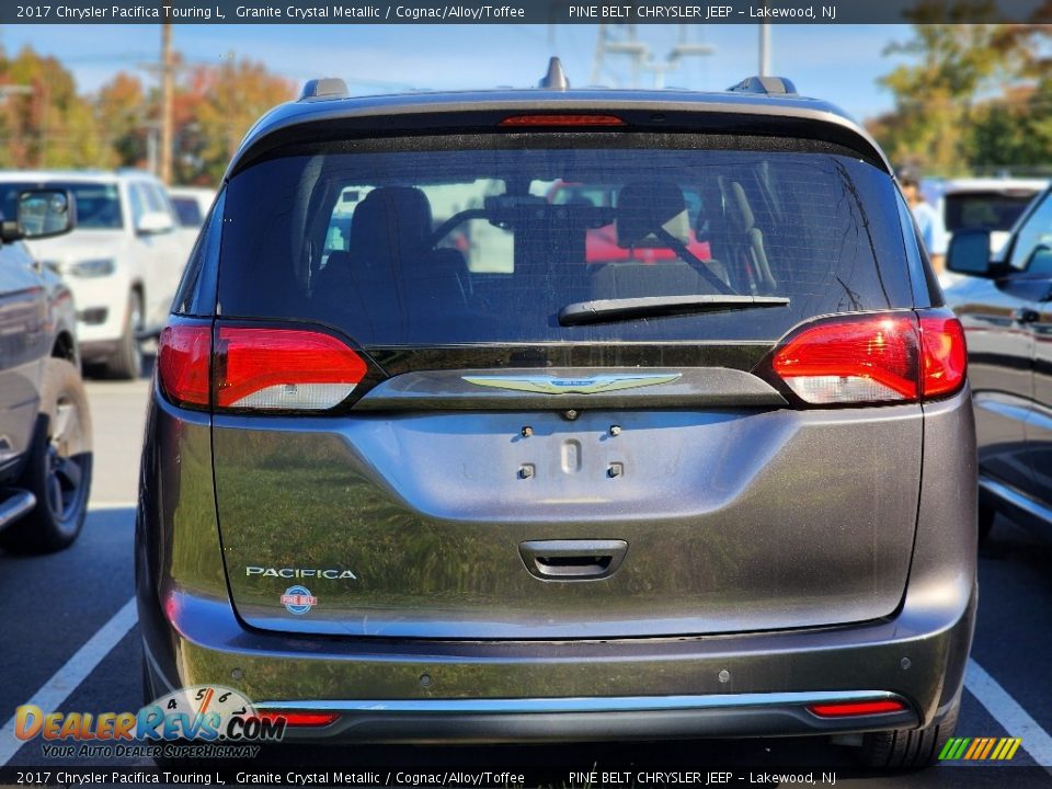 2017 Chrysler Pacifica Touring L Granite Crystal Metallic / Cognac/Alloy/Toffee Photo #7