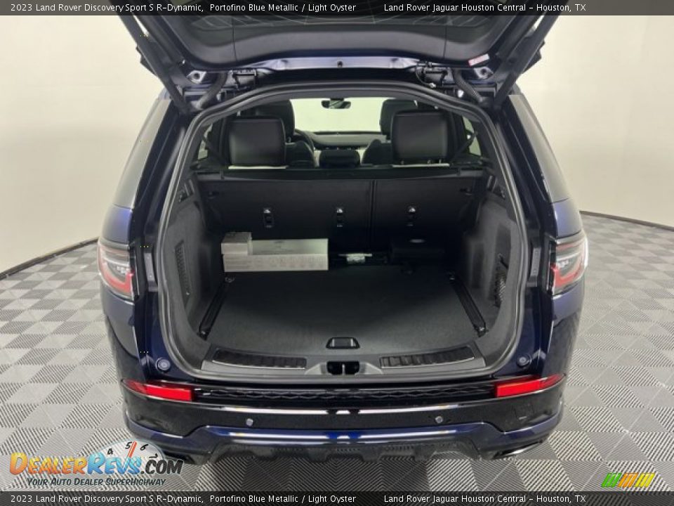 2023 Land Rover Discovery Sport S R-Dynamic Portofino Blue Metallic / Light Oyster Photo #25