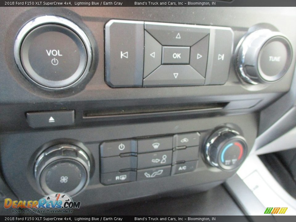 2018 Ford F150 XLT SuperCrew 4x4 Lightning Blue / Earth Gray Photo #28