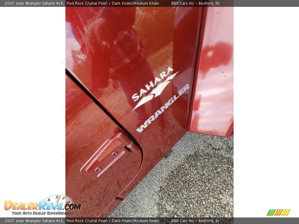 2007 Jeep Wrangler Sahara 4x4 Red Rock Crystal Pearl / Dark Khaki/Medium Khaki Photo #6