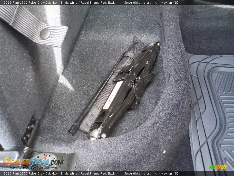 2016 Ram 1500 Rebel Crew Cab 4x4 Bright White / Rebel Theme Red/Black Photo #25