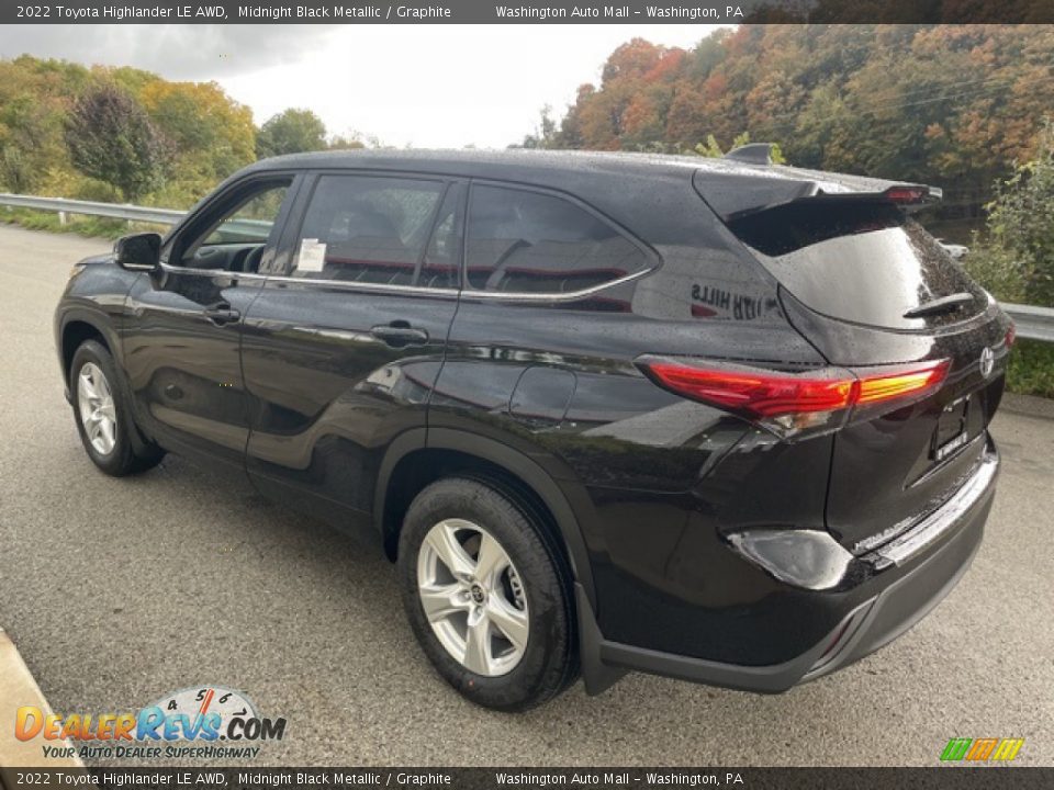 2022 Toyota Highlander LE AWD Midnight Black Metallic / Graphite Photo #2