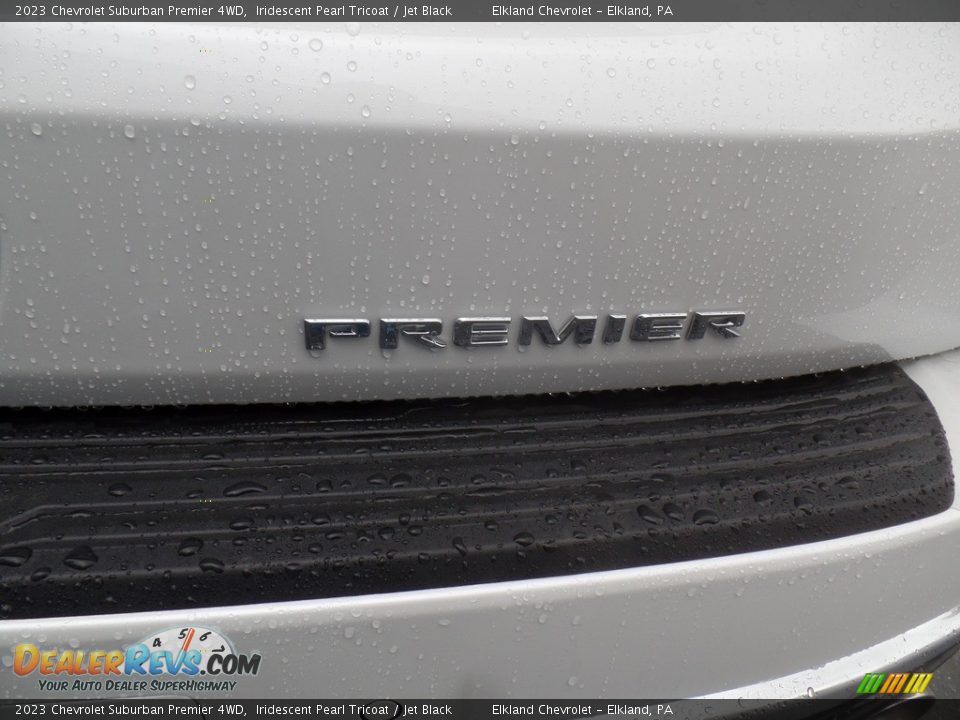 2023 Chevrolet Suburban Premier 4WD Iridescent Pearl Tricoat / Jet Black Photo #15