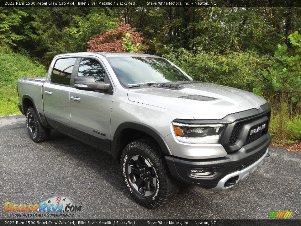 Front 3/4 View of 2022 Ram 1500 Rebel Crew Cab 4x4 Photo #4